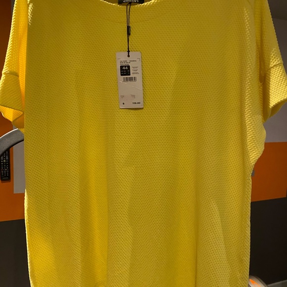NWT Olsen top - Picture 2 of 2